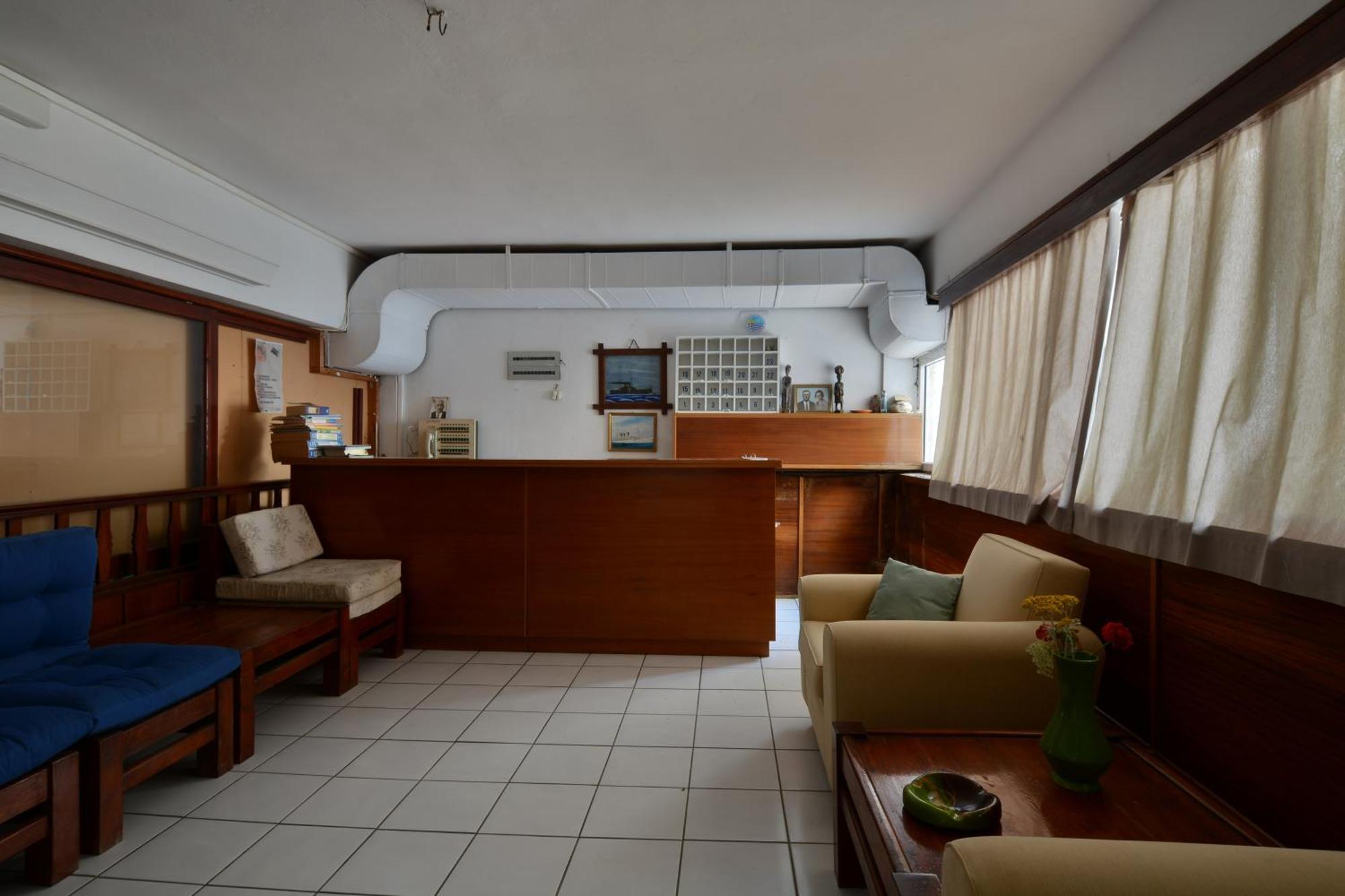 גאווריון Galaxy Hotel מראה חיצוני תמונה