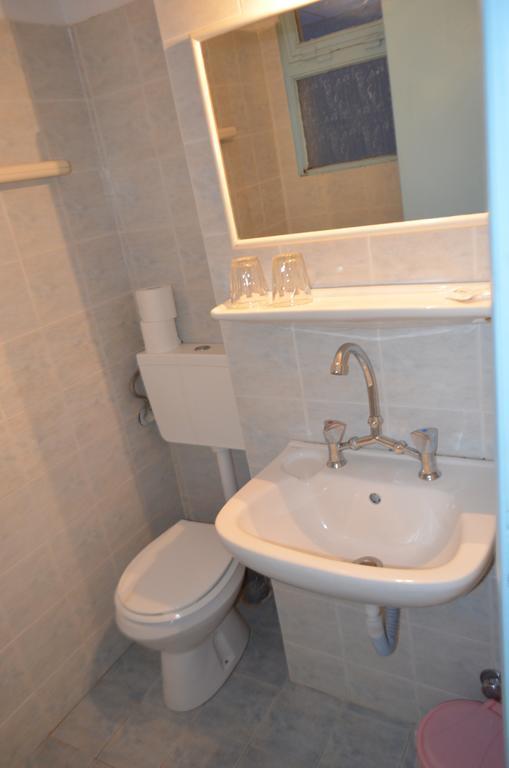 גאווריון Galaxy Hotel מראה חיצוני תמונה